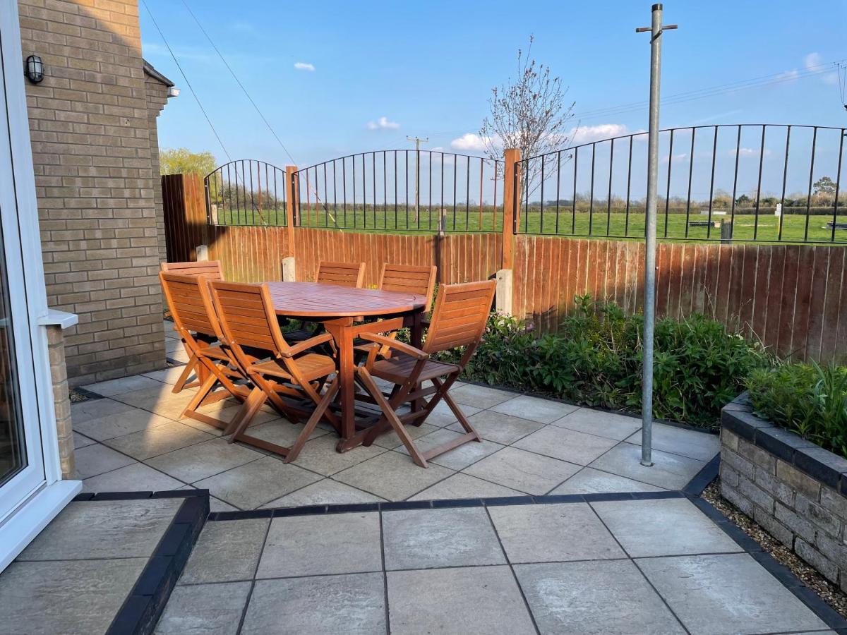 Executive Home With Plenty Of Room Ely Extérieur photo